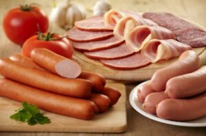 Ini 5 Jenis Makanan yang Dapat Picu Risiko Kanker di Usia Muda
