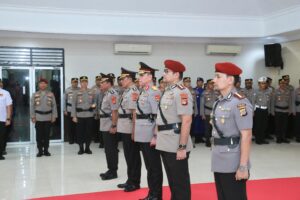 Irjen Hadi Lantik Wakapolda dan Pejabat Baru di Polda NTB