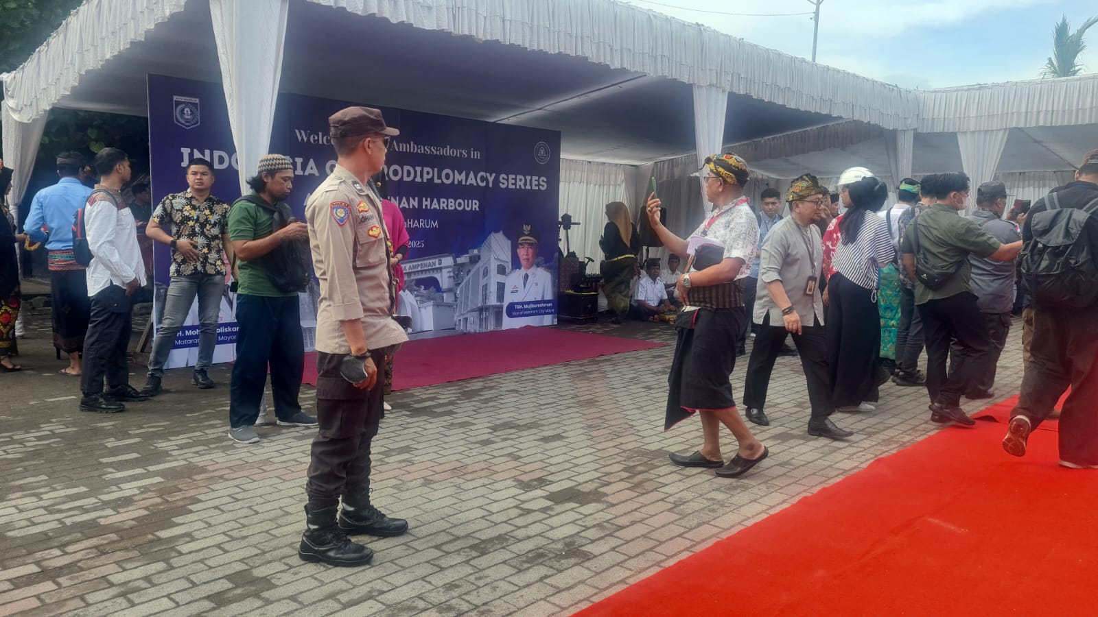 Pengamanan Ketat Warnai Kunjungan Delegasi Indonesia Gastrodiplomacy ke Pantai Ampenan dan Museum NTB