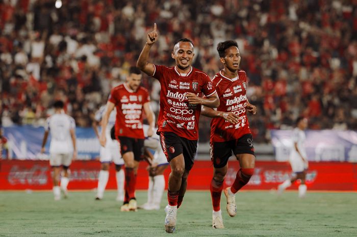 Kemenangan Telak! Bali United Tundukkan PSIS dan Geser Persija