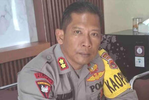 800 Personel Polisi Disiagakan untuk Amankan Aksi KP4S di Poto Tano 800 Personel Polisi Disiagakan untuk Amankan Aksi KP4S di Poto Tano