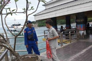 Polres Lombok Barat Intensifkan Patroli, Pastikan Wilayah Senggigi Tetap Aman dan Bersih