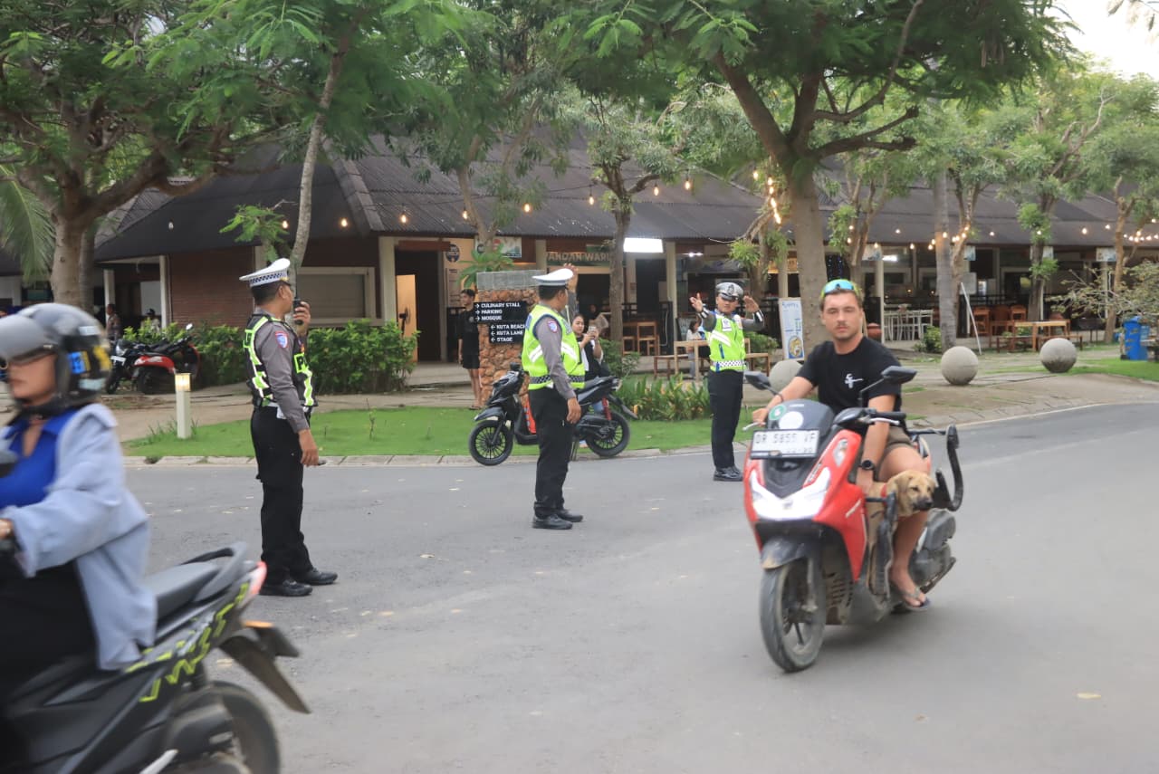 7.000 Peserta Ramaikan Mandalika Korpri Fun Night Run 2025, Polisi Pastikan Keamanan