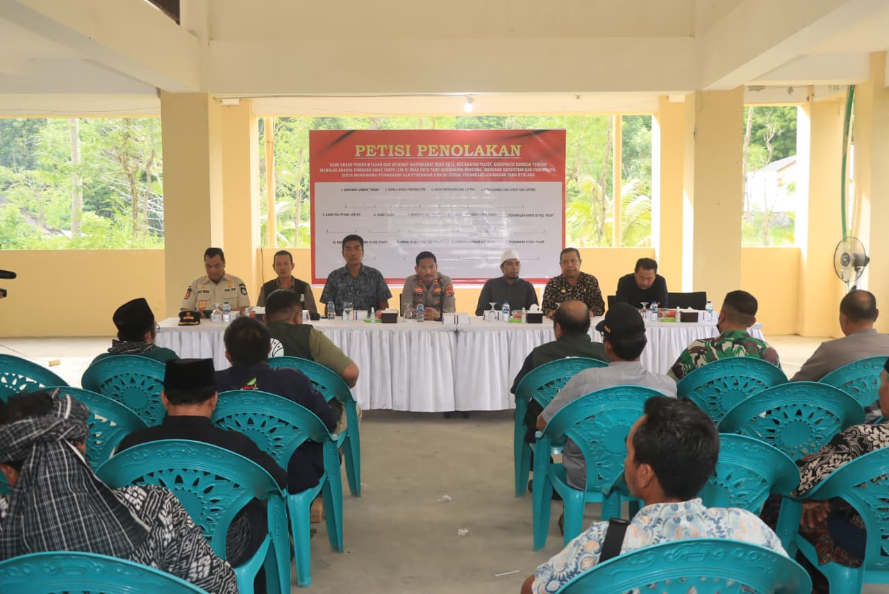 Polres Lombok Tengah Inisiasi Petisi Tolak Tambang Emas Ilegal di Pantai Kuta Mandalika